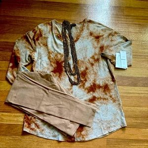 New shirt with tags size small. By signature studio. Mostly browns. Nice.